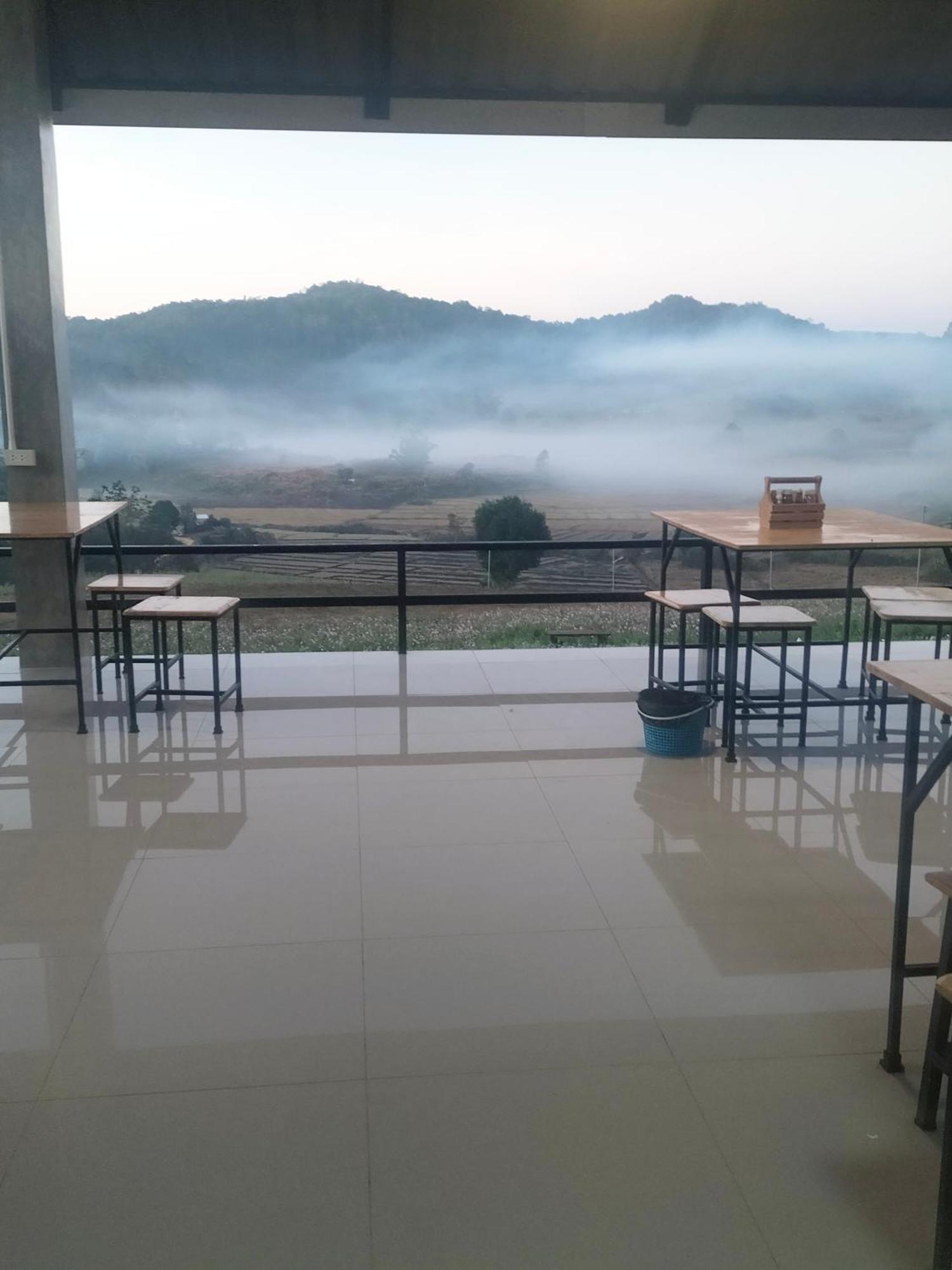 สวนไร่รุ่งอรุณ Suan Rai Rungarun Hotel Ban Na Pa Paek ภายนอก รูปภาพ